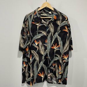 Batik Bay vintage size XXL Hawaiian shirt Rayon material black floral print